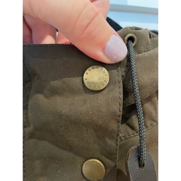Barbour waxed women’s jacket - UK 14 - US 10 - Picture 3 of 6